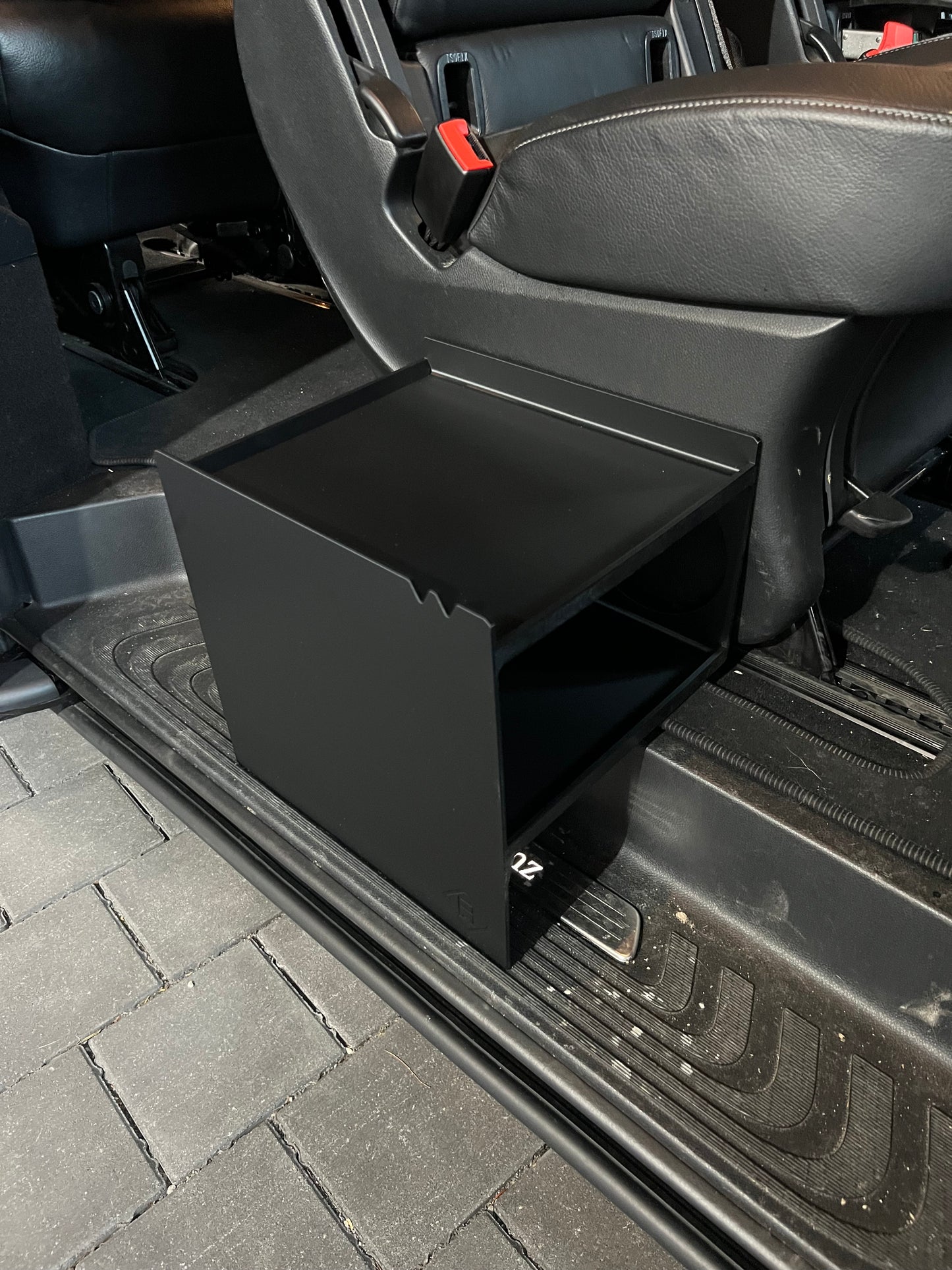 Schuhregal VW T5/T6/T6.1/T7 California/Multivan / Bulli / Mercedes Benz V-Klasse Toyota Fiat Opel Peugeot für Schiebetür Fahrerseite oder Beifahrerseite Made In DE