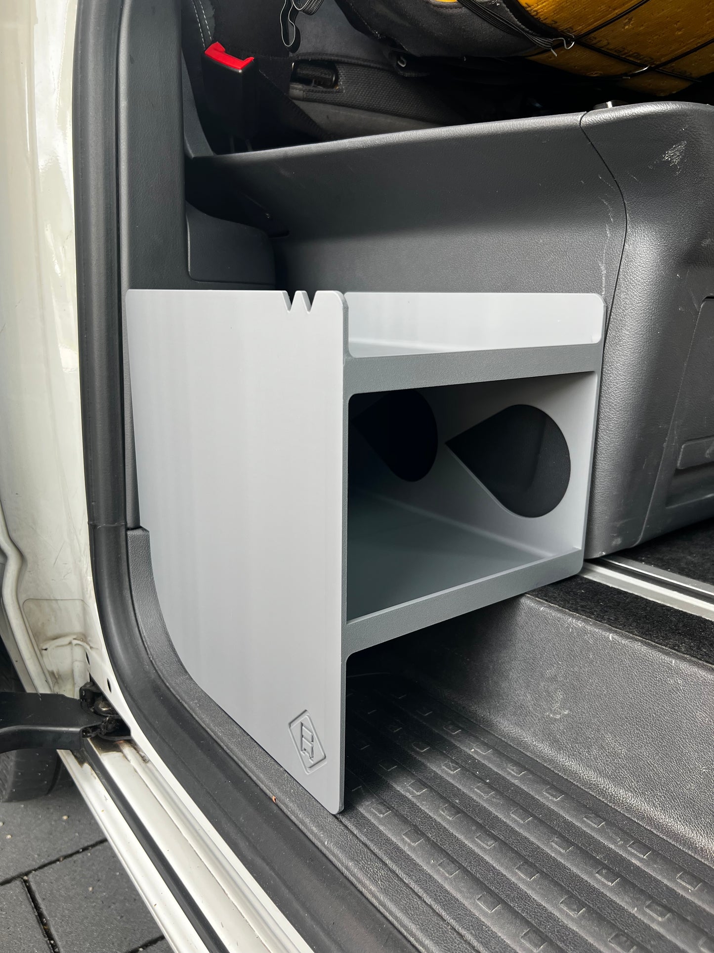 Schuhregal VW T5/T6/T6.1/T7 California/Multivan / Bulli / Mercedes Benz V-Klasse Toyota Fiat Opel Peugeot für Schiebetür Fahrerseite oder Beifahrerseite Made In DE