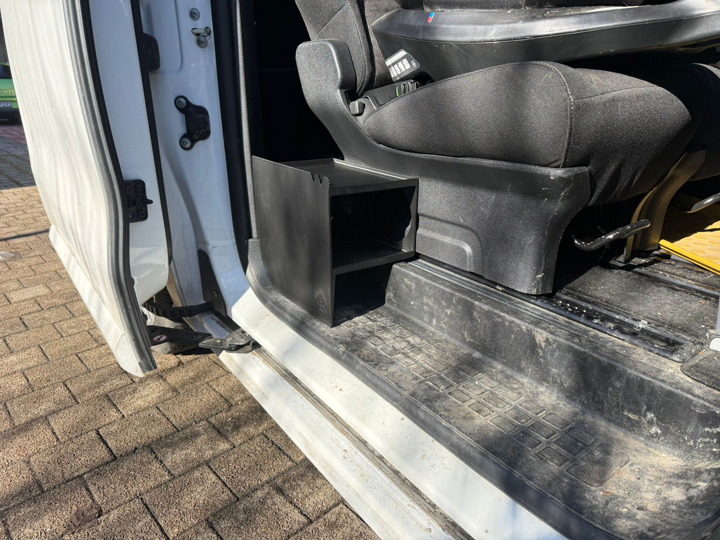 Schuhregal VW T5/T6/T6.1/T7 California/Multivan / Bulli / Mercedes Benz V-Klasse Toyota Fiat Opel Peugeot für Schiebetür Fahrerseite oder Beifahrerseite Made In DE